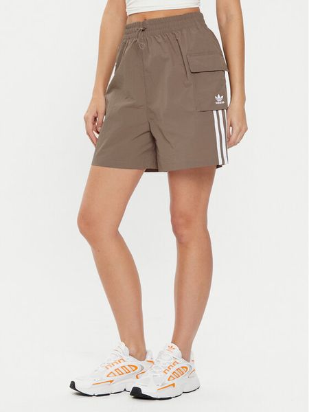 Adidas Szorty sportowe adicolor JC8132 Beżowy Loose Fit. Brązowe spodenki sportowe damskie Adidas, s, bez wzorów, z syntetyku. Za 129.99 zł.