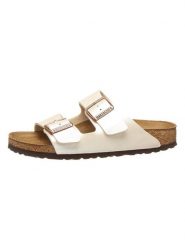 Birkenstock Klapki "Arizona" w kolorze kremowym rozmiar: 36. Brązowe klapki damskie Birkenstock, bez wzorów, z otwartym noskiem, bez obcasa, bez zapięcia. Za 324.95 zł.