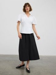 BGN Koszulka w kolorze białym rozmiar: 36. Białe koszulki damskie BGN, bez wzorów, bez kołnierzyka, bez ramiączek. Za 65.99 zł.