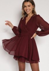 Bordowa Rozkloszowana Sukienka z Siateczki z Kopertowym Dekoltem Zenessa. Czerwone sukienki damskie Born2be, bez wzorów, z materiału, wizytowe, bez ramiączek. Za 149.99 zł.