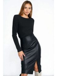 Nife Spódnica w kolorze czarnym ze skóry syntetycznej rozmiar: 42. Czarne spódnice damskie Nife, bez wzorów, ze skóry, midi. Za 150.37 zł.