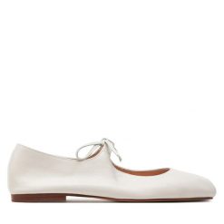 Baleriny Balagan. Białe balerinki damskie BALAGAN, bez wzorów. Za 569.99 zł.
