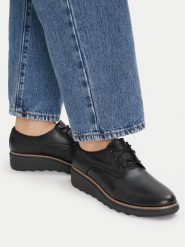 Clarks Półbuty Sharon Rae 261754164 Czarny. Czarne czółenka damskie Clarks, bez wzorów, ze skóry, bez obcasa, na koturnie, bez zapięcia. Za 356.99 zł.