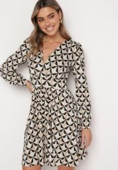 Beżowo-Czarna Sukienka Mini w Geometryczny Wzór z Gumką w Talii Viotta. Brązowe sukienki damskie Born2be, bez wzorów, eleganckie, bez ramiączek. W wyprzedaży za 127.49 zł.