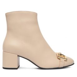 Botki HÖGL. Botki damskie Högl, bez obcasa, na słupku, bez zapięcia. Za 949.99 zł.