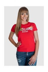 MOSCHINO T-shirt damski czerwony z nadrukiem logo i misia. Czerwone t-shirty damskie MOSCHINO, s, bez wzorów, z dzianiny, bez kołnierzyka. W wyprzedaży za 359.99 zł.