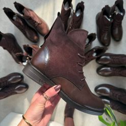 Brązowe płaskie botki damskie Potocki 12080. Brązowe botki damskie POTOCKI, na jesień, ze skóry, eleganckie, bez obcasa, na obcasie, bez zapięcia. Za 229.00 zł.