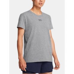 Koszulka damska Under Armour Rival Core SS. Szare koszulki damskie Under Armour, bez wzorów, bez kołnierzyka, bez ramiączek. Za 119.99 zł.