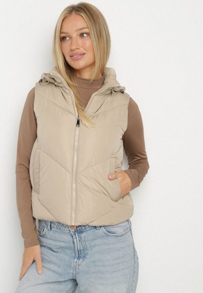 Ciemnobeżowa Klasyczna Kamizelka z Pikowanymi Przeszyciami i Kapturem Ollera. Brązowe kamizelki damskie Born2be, l, bez wzorów, z jeansu, z kapturem. Za 109.99 zł.