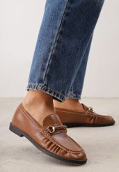 Brązowe Mokasyny VICES Loafersy z Marszczeniem i Wkładką ze Skóry Naturalnej Mussai. Brązowe mokasyny damskie Renee, z jeansu, bez obcasa. Za 119.99 zł.