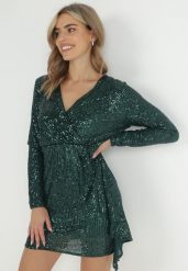 Ciemnozielona Cekinowa Sukienka Mini z Kopertowym Dekoltem Missi. Zielone sukienki damskie Born2be, bez wzorów, z materiału, bez ramiączek. W wyprzedaży za 144.49 zł.