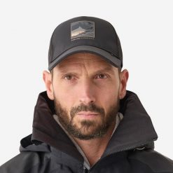 Czapka wędkarska z daszkiem Caperlan 900 wodoodporna. Czarne czapki z daszkiem damskie CAPERLAN, bez wzorów, z elastanu. Za 49.99 zł.