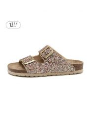 Teegu Klapki w kolorze złotym rozmiar: 36. Żółte klapki damskie teegu, bez wzorów, z otwartym noskiem, bez obcasa, bez zapięcia. Za 121.99 zł.