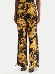 Versace Jeans Couture Spodnie dresowe 80HAA320 FS196 Czarny Regular Fit. Czarne spodnie dresowe damskie Versace Jeans Couture, bez wzorów, z bawełny. Za 1,179.00 zł.