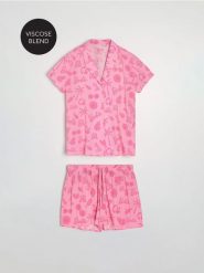 Wiskozowa piżama dwuczęściowa Barbie - różowy. Czerwone piżamy damskie Sinsay, bez wzorów, z wiskozy, bez ramiączek. Za 59.99 zł.