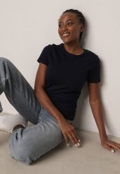 Granatowy Bawełniany T-shirt w Klasycznym Stylu Nedila. Niebieskie t-shirty damskie Born2be, m, bez wzorów, z bawełny, bez kołnierzyka. Za 39.99 zł.