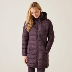 Starler damska wodoodporna turystyczna pikowana kurtka. Fioletowe kurtki damskie Regatta, bez wzorów, bez kaptura. Za 179.99 zł.