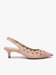 Brudnoróżowe wycinane czółenka bez pięty slingback. Czerwone czółenka damskie Ryłko, w ażurowe wzory, z gumy, bez obcasa, na obcasie. Za 349.99 zł.