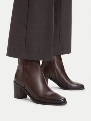 U.S. Polo Assn. Botki EO-ANDRE001W/GL1 Brązowy. Brązowe botki damskie U.S. Polo Assn., ze skóry, bez obcasa, na słupku, bez zapięcia. Za 449.99 zł.