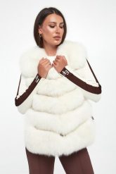 Kamizelka damska futrzana z lisa SUPREMA. Kamizelki damskie Suprema, bez wzorów, z futra, bez kaptura. Za 5,729.00 zł.