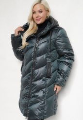 Ciemnozielona Pikowana Kurtka z Kapturem i Kieszeniami na Napy Inasia. Zielone kurtki damskie Born2be, xl, bez wzorów, z jeansu, z kapturem. Za 129.99 zł.