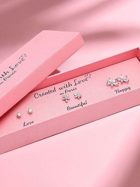 Created with Love 3-częściowy zestaw kolczyków-wkrętek "Sky" z cyrkoniami rozmiar: onesize. Szare kolczyki damskie Created with Love, z cyrkonią, srebrne. Za 56.99 zł.