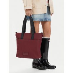 Torebka Hunter. Czerwone shopper bag Hunter, bez dodatków. Za 229.99 zł.