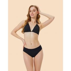 Kompletny bikini (2 części) TEEN Bardzo chłonne Céline. Czarne bikini Anaissa, bez wzorów, z poliamidu. W wyprzedaży za 190.00 zł.