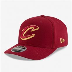 New Era/Czapka Nba 970Ss Cavs - 60755433. Czerwone czapki damskie New Era, bez wzorów. Za 170.80 zł.