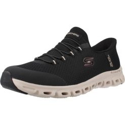 Buty SKECHERS SLIP-INS GLIDE STEP VIBEY Czarny. Czarne obuwie trekkingowe damskie Skechers, z tkaniny, bez zapięcia. Za 389.99 zł.