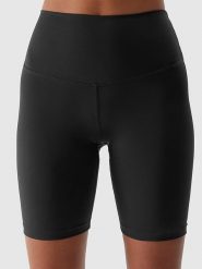 4F Szorty sportowe w kolorze czarnym rozmiar: S. Czarne spodenki sportowe damskie 4F, s, bez wzorów, z materiału, outdoorowe. Za 76.95 zł.