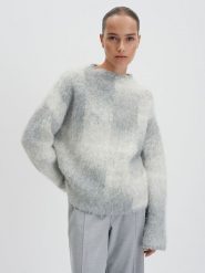 Someday Sweter w kolorze jasnoszaro-białym rozmiar: S. Szare swetry klasyczne damskie someday., s, z wełny, bez kołnierzyka. Za 173.99 zł.