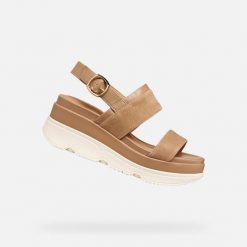 Sandały GEOX D GARDENIA Brązowy. Brązowe sandały damskie Geox, bez wzorów, ze skóry, bez obcasa, bez zapięcia. Za 424.99 zł.