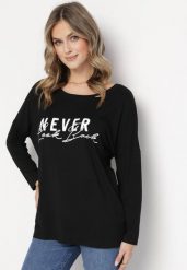 Czarna Bluzka z Nadrukiem i Rękawem Nietoperz Alunara. Czarne bluzki damskie Born2be, l, bez wzorów, z dzianiny, bez kołnierzyka, bez ramiączek. Za 54.99 zł.