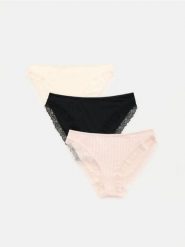 Majtki figi z koronką 3 pack - złamana biel. Figi Reserved, bez wzorów, z dzianiny. Za 59.99 zł.