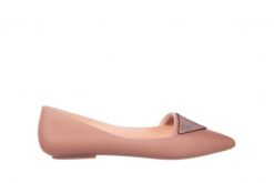 Baleriny Melissa Pointy IV AD Pink 010349, Róż, Guma - 37. Czerwone balerinki damskie Melissa, z aplikacjami, z gumy. W wyprzedaży za 179.10 zł.