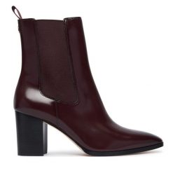 Botki LAUREN RALPH LAUREN. Czerwone botki damskie Lauren Ralph Lauren, bez obcasa, na słupku, bez zapięcia. Za 1,199.00 zł.