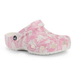 Klapki Crocs Classic Duke Print Clog. Czerwone klapki damskie Crocs, bez wzorów, bez obcasa, bez zapięcia. Za 129.99 zł.