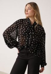 Czarna Półtransparentna Koszula w Groszki z Wiązaniem z Wiskozy i Bawełny Iamine. Czarne koszule damskie Born2be, m, bez wzorów, z bawełny, biznesowe, bez kołnierzyka, bez ramiączek. Za 109.99 zł.