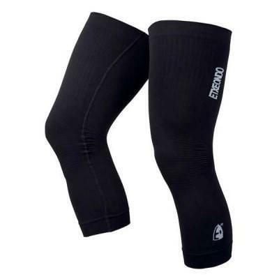 Legginsy 3/4 Etxeondo Motz. Czarne legginsy damskie ETXEONDO, uniwersalny, bez wzorów. Za 205.50 zł.