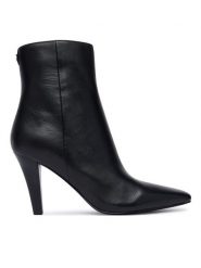 Guess Botki FLTRFF LEA10 Czarny. Czarne botki damskie Guess, ze skóry, bez obcasa, na słupku, bez zapięcia. Za 824.99 zł.