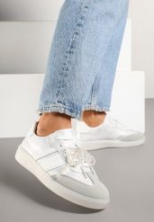 Srebrno-Szare Sneakersy Typu Kultowe Tenisówki ze Zdobieniem z Perłami Nalavia. Szare obuwie sportowe damskie Renee, z jeansu, bez zapięcia, tenisowe. Za 74.99 zł.