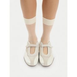 Baleriny Reebok. Białe balerinki damskie Reebok, bez wzorów. Za 299.99 zł.
