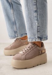 Ciemnobeżowe Skórzane Sneakersy na Platformie i Koturnie Zdobione Perforacją Penie. Brązowe obuwie sportowe damskie Born2be, z jeansu, bez zapięcia. Za 259.99 zł.