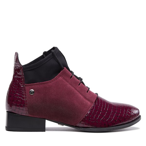 Botki Maciejka. Czerwone botki damskie Maciejka, bez obcasa, na płaskiej podeszwie, bez zapięcia. Za 279.99 zł.