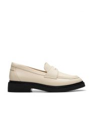 Clarks Skórzane mokasyny "Splend Edge" w kolorze kremowym rozmiar: 37. Brązowe mokasyny damskie Clarks, bez obcasa. Za 245.96 zł.
