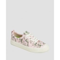 Tenisówki damskie Cariuma OCA Low Canvas Pale Lilac Parrot Print. Czerwone trampki damskie CARIUMA, bez wzorów, bez zapięcia. W wyprzedaży za 325.95 zł.