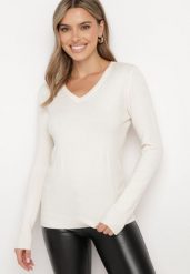 Jasnobeżowy Klasyczny Sweter z Dodatkiem Bawełny i Wiskozy z Dekoltem w Serek Miabellea. Brązowe swetry klasyczne damskie Born2be, l, z bawełny, bez kołnierzyka, plus size. Za 54.99 zł.