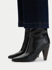 MEXX Botki EO-MI001804363W Czarny. Czarne botki damskie Mexx, ze skóry, bez obcasa, na słupku, bez zapięcia. Za 379.99 zł.