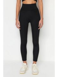 Trendyol Legginsy sportowe w kolorze czarnym rozmiar: S. Czarne legginsy sportowe damskie Trendyol, s, bez wzorów, z materiału, z podwyższonym stanem, outdoorowe. Za 52.92 zł.